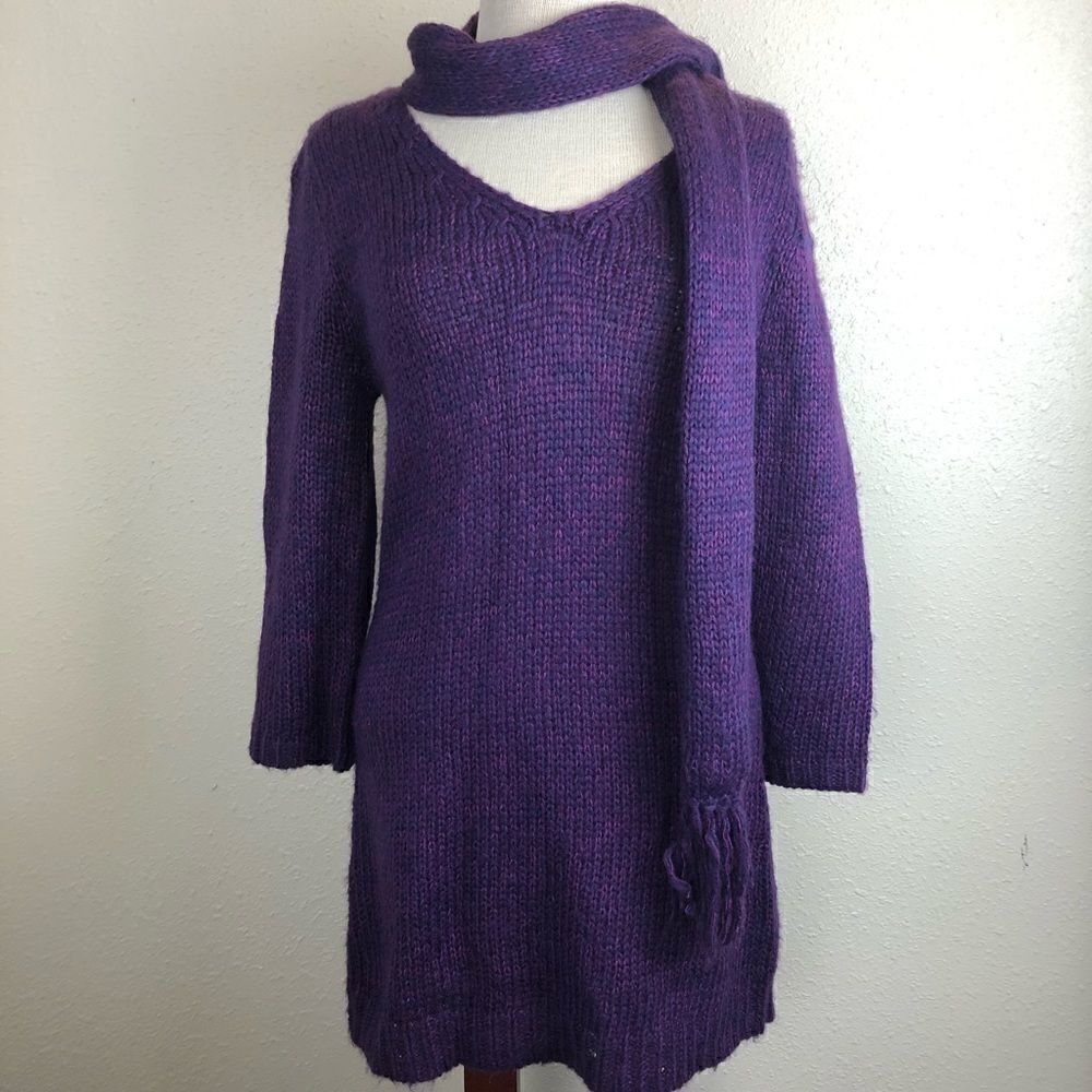 NWT Olivia Sky Purple V Neck Sweater & Scarf